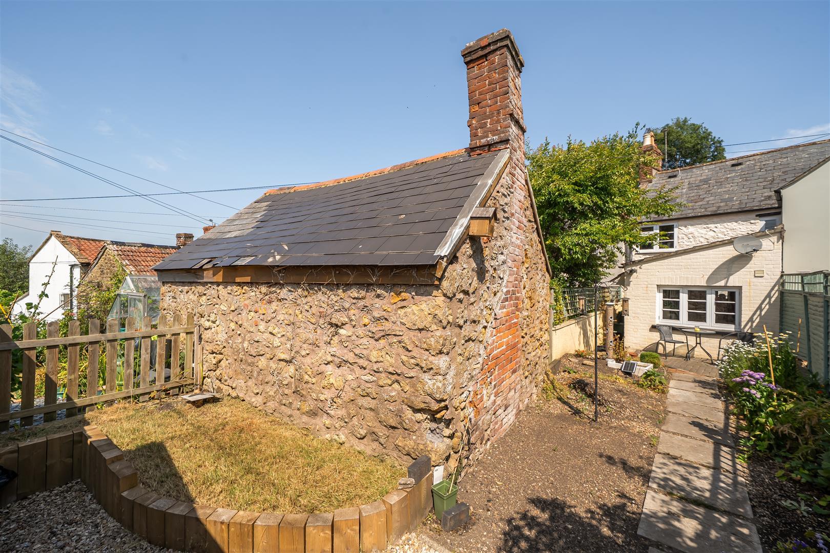 Property Image 93889bd7-f0ed-4528-8e20-494335217b5c