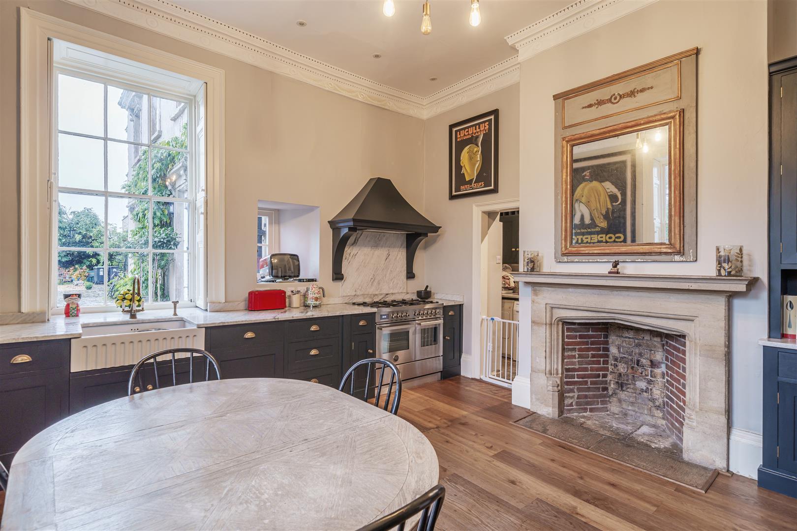 Property Image 938b2d4b-d6d8-4443-8726-7ebb8f14d9cd