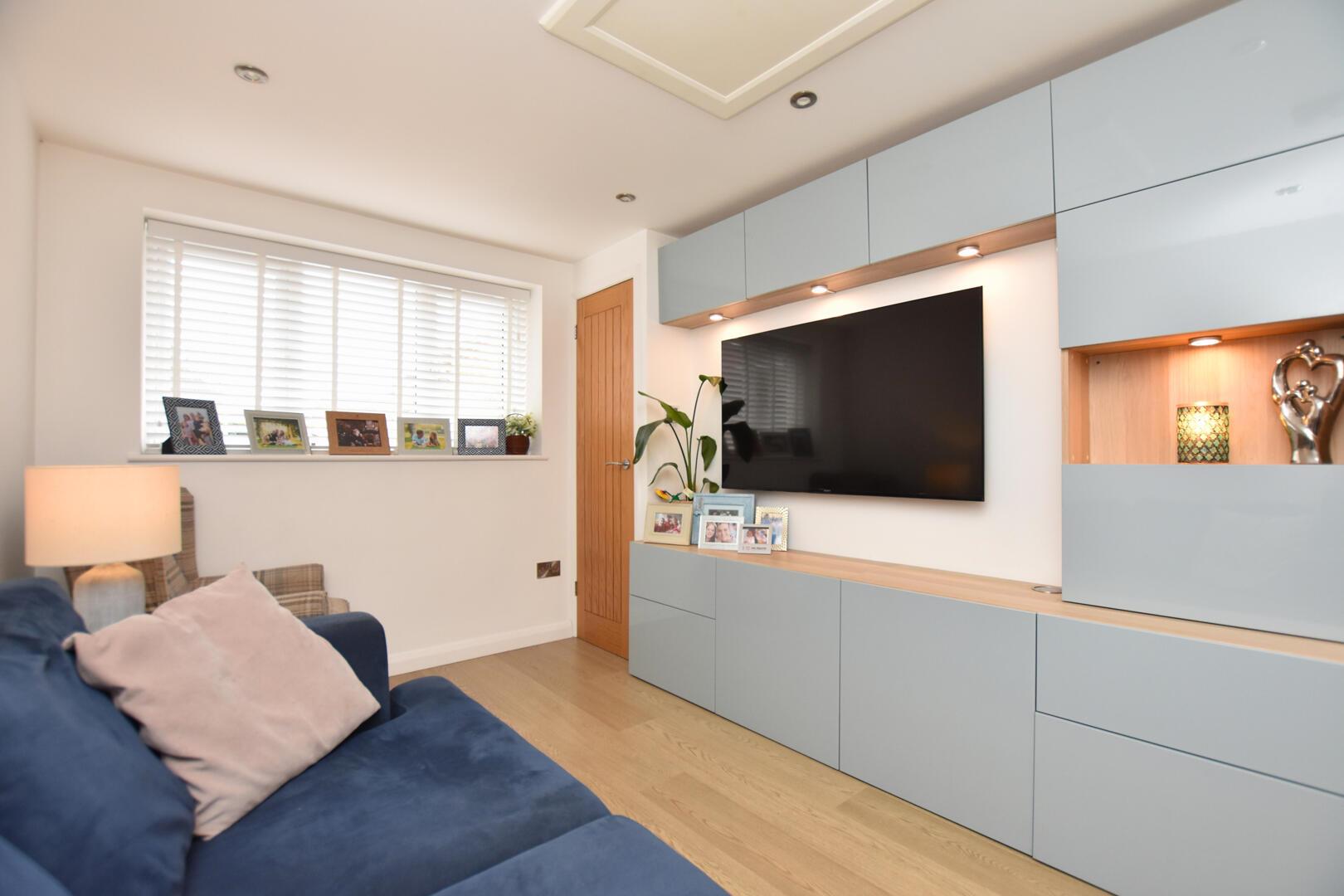 Property Image 938ff83a-6e00-439f-b115-12188c320c89
