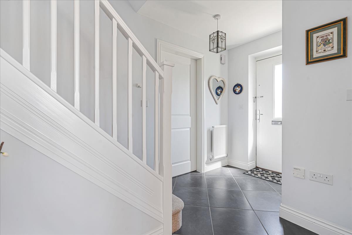 Property Image 93a90fba-f690-43b0-adb4-ff6ff05915c3
