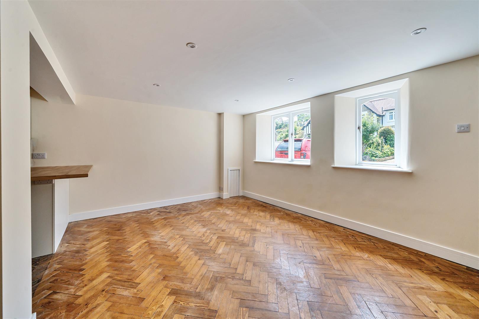 Property Image 93aa0bf4-b3f0-4875-9048-9393051c9c14