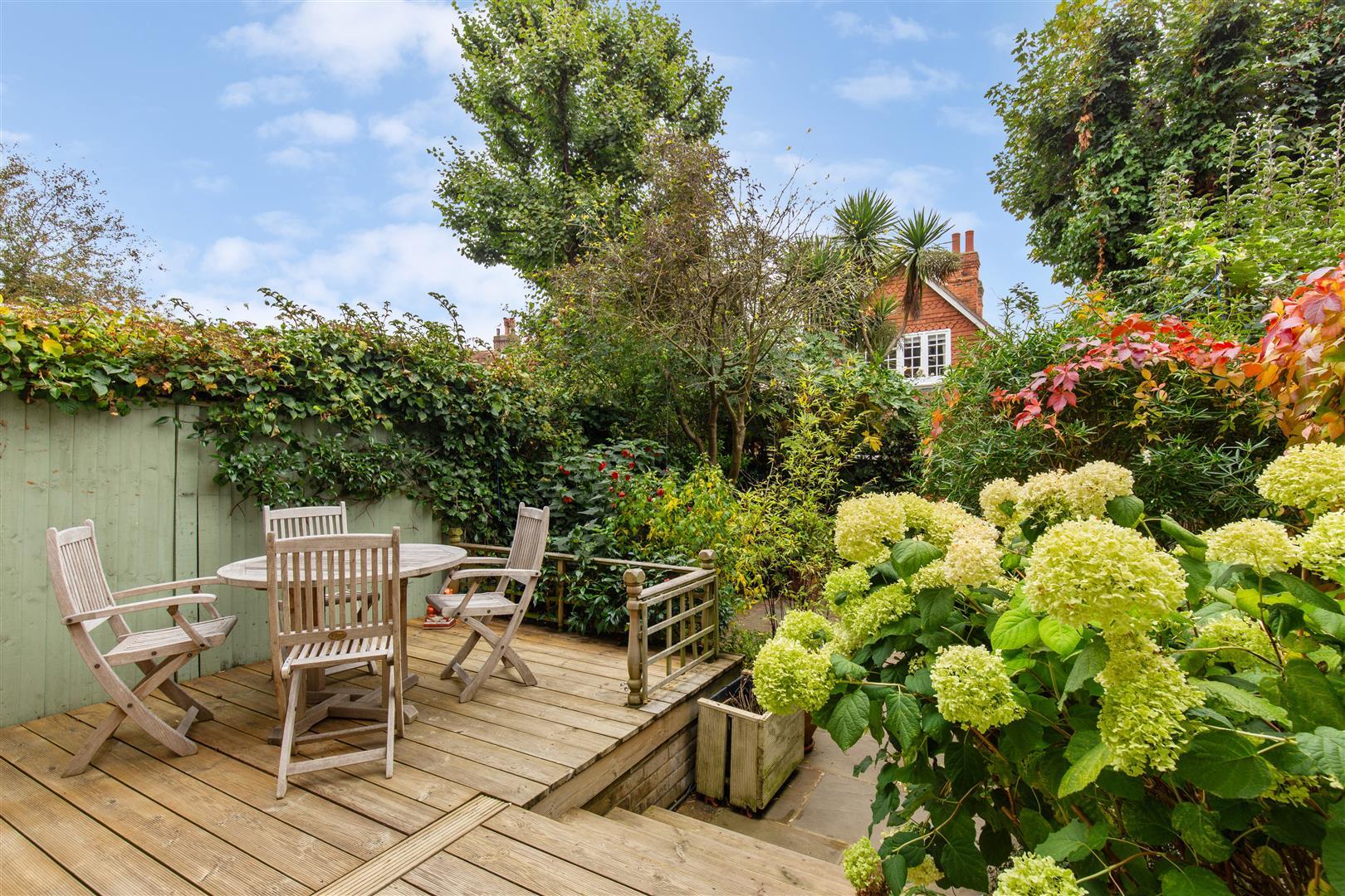 Property Image 93cfc281-fdae-4574-8a27-d3b8e869a28e