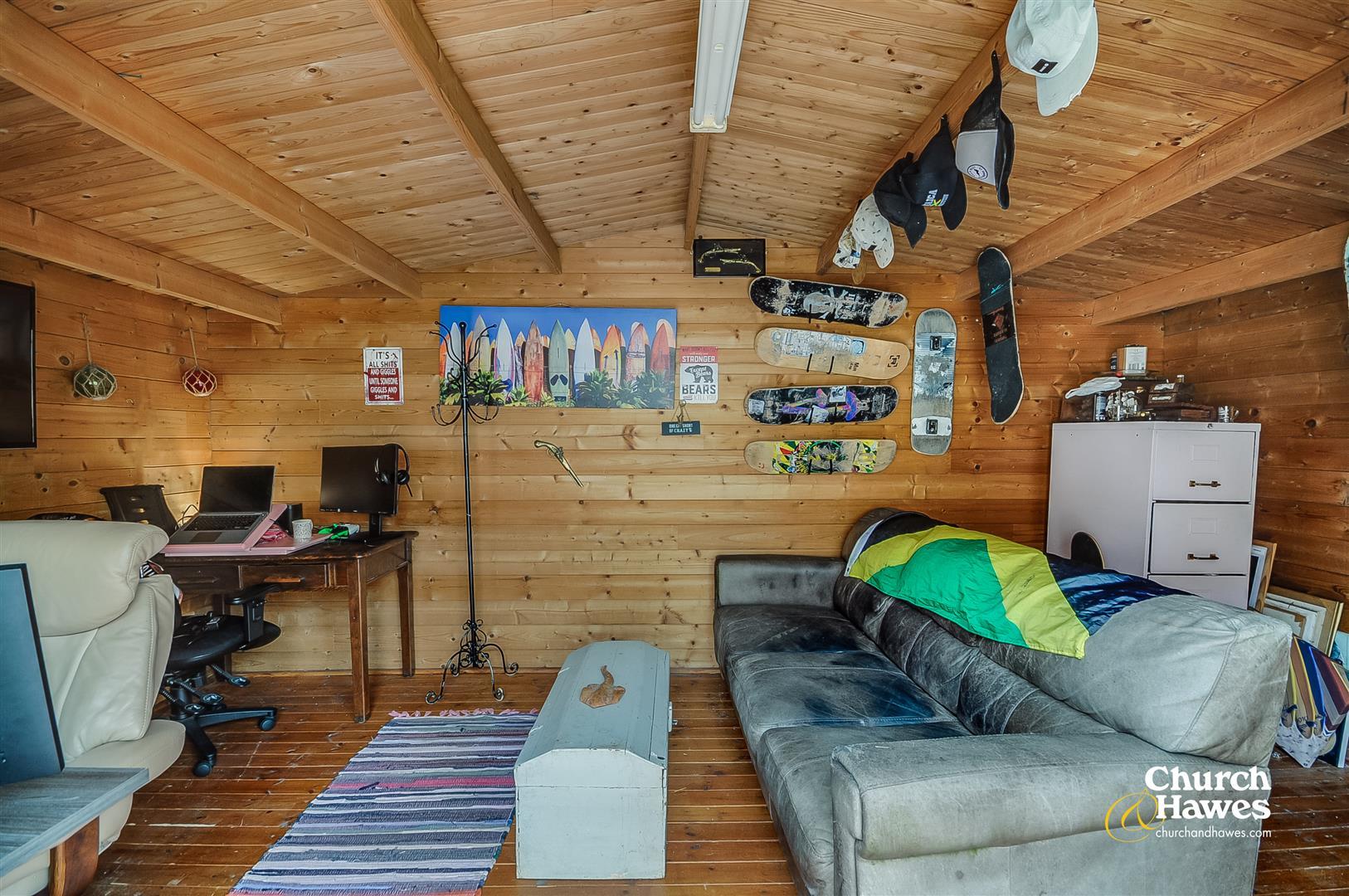Property Image 93d65b55-d8d8-4880-8a4d-4aaa3efd7832