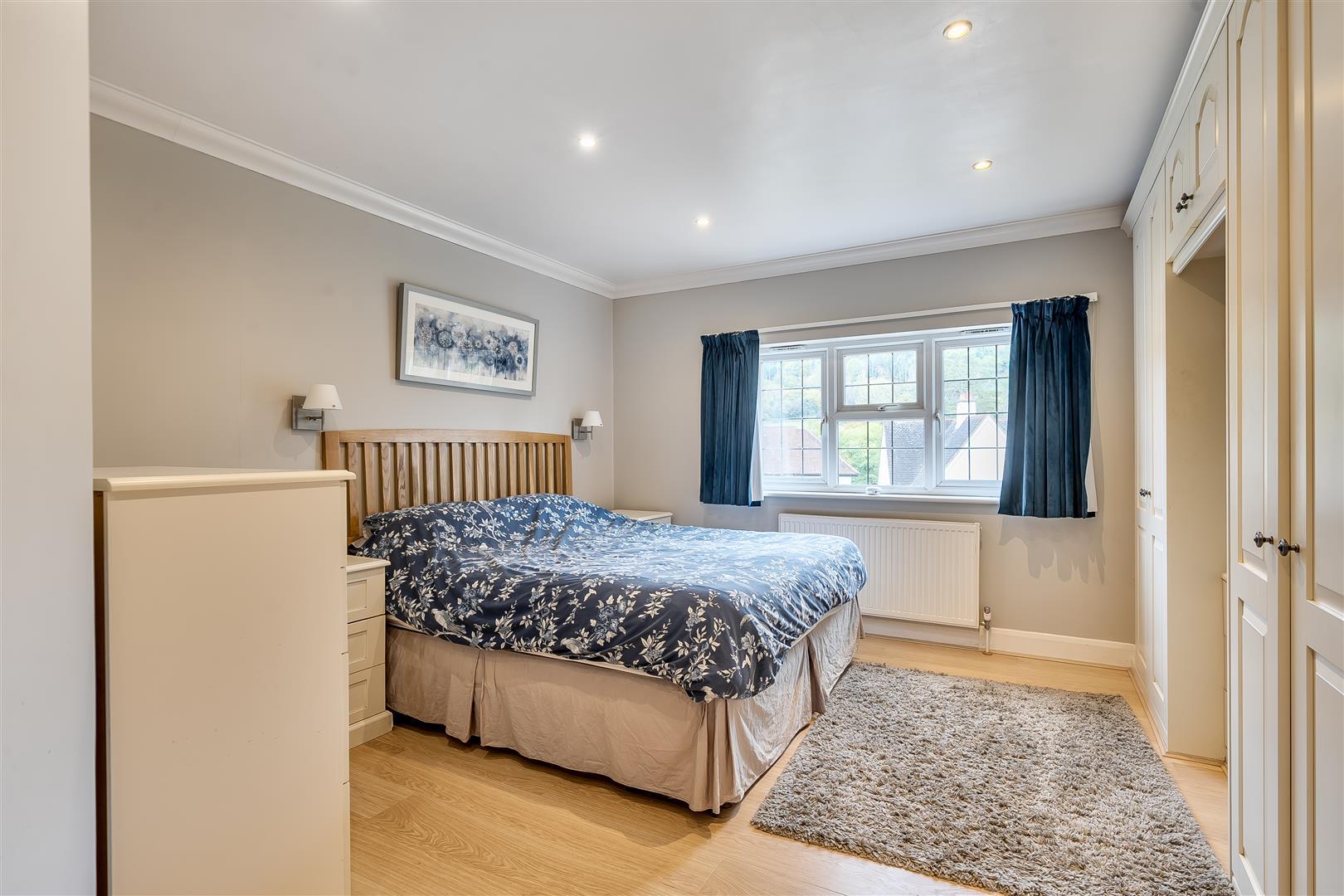 Property Image 93da72f6-e911-4bf5-9f3d-6d2bb007f6eb