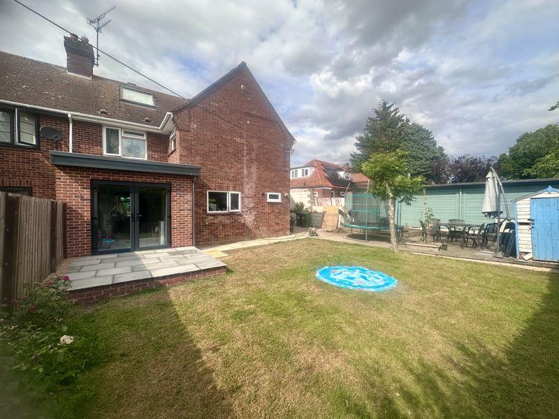Property Image 93dffd7f-9a69-4418-afe5-aad3e8d7fd95