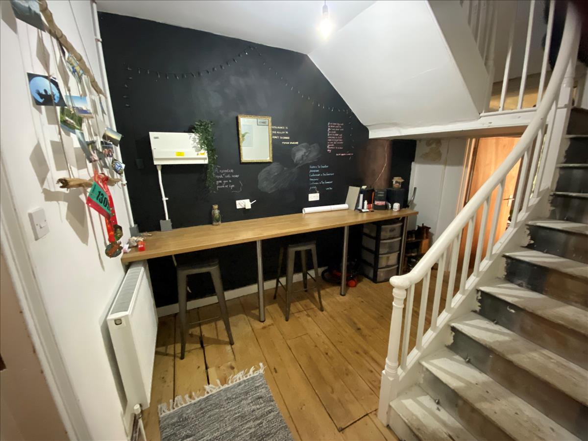 Property Image 93ec5e91-346a-4a45-ad00-772fae98b50f