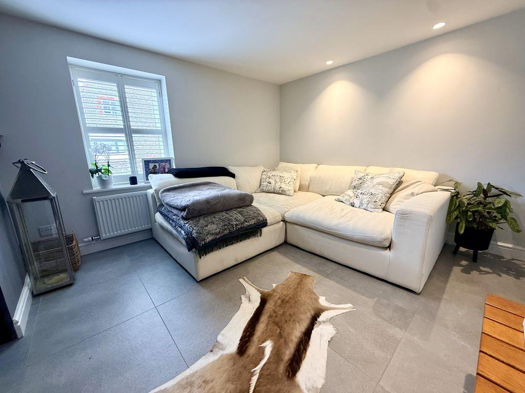 Property Image 93f76f7d-f942-4e68-9b1d-fec9b349cd1a