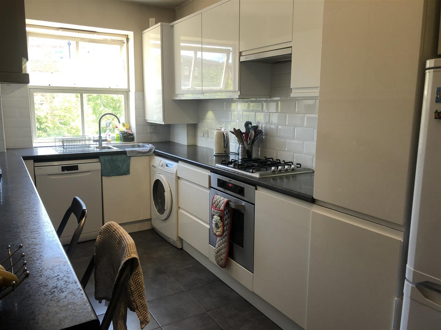 Property Image 9401aa71-8bcd-4d19-94d7-39bbf2bda6f7