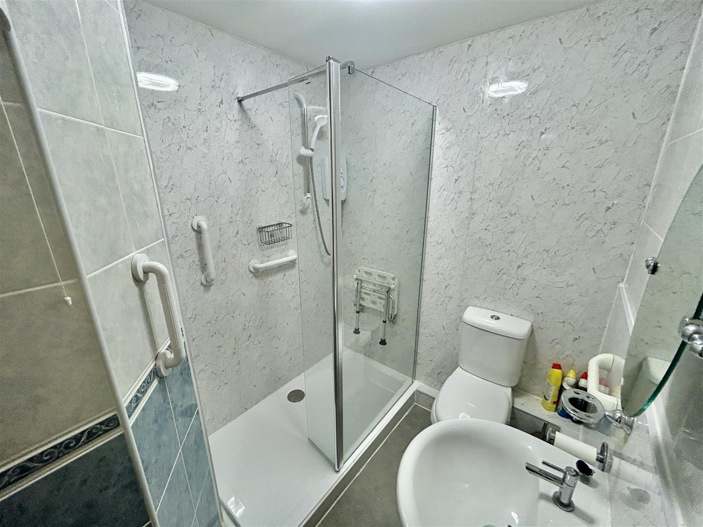 Property Image 940f33c3-f478-42be-9641-fad2bacdda24