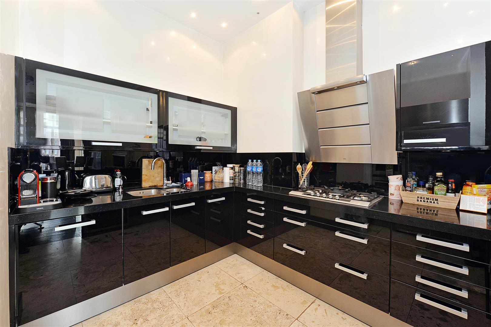 Property Image 94135786-094b-4f20-bd22-117a976d5571