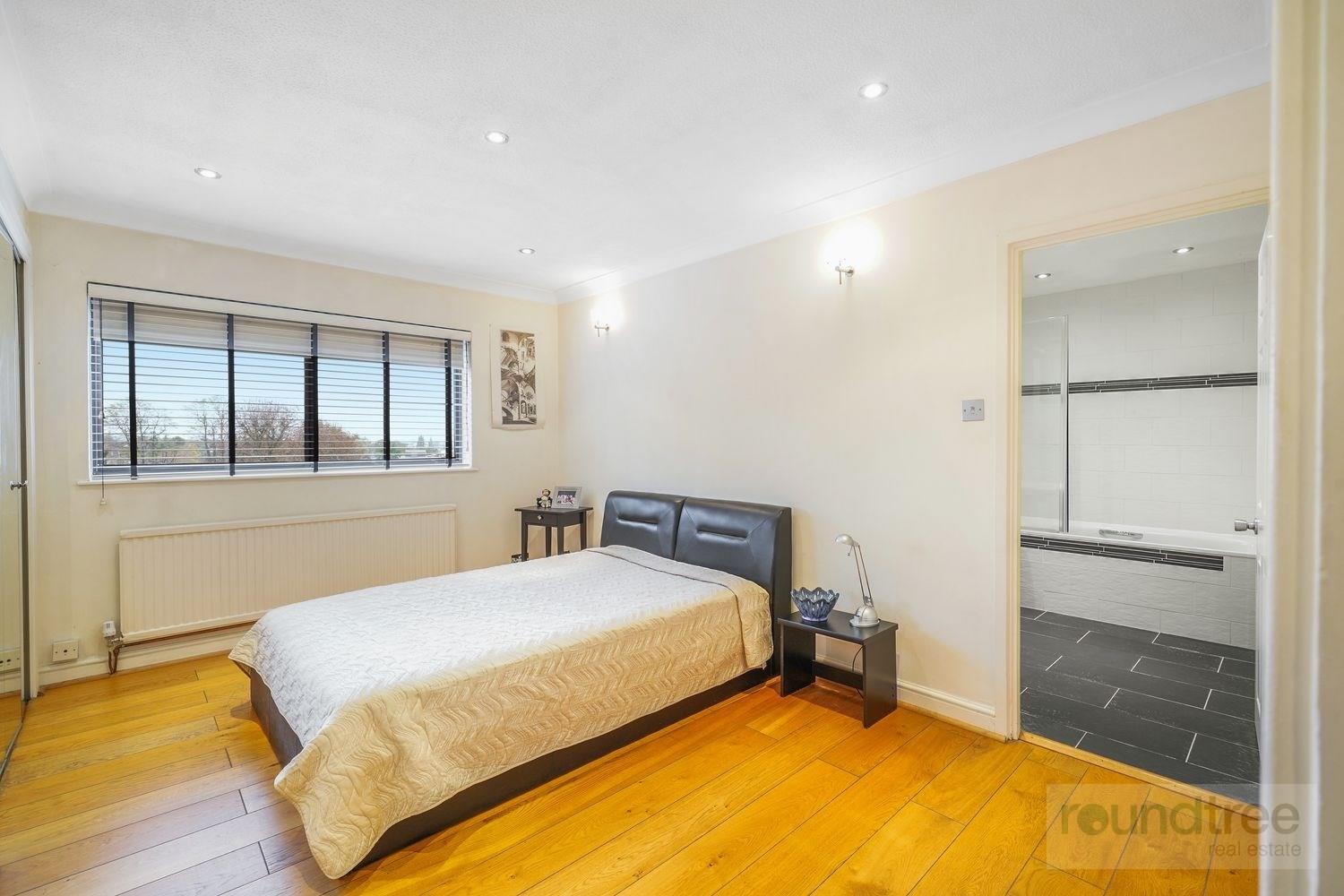 Property Image 941c947d-1d31-4977-b886-7feb64470411