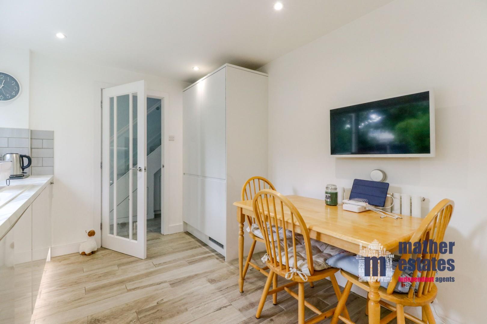 Property Image 941efd1a-1ff3-46c3-b9e9-68bda0706d7f