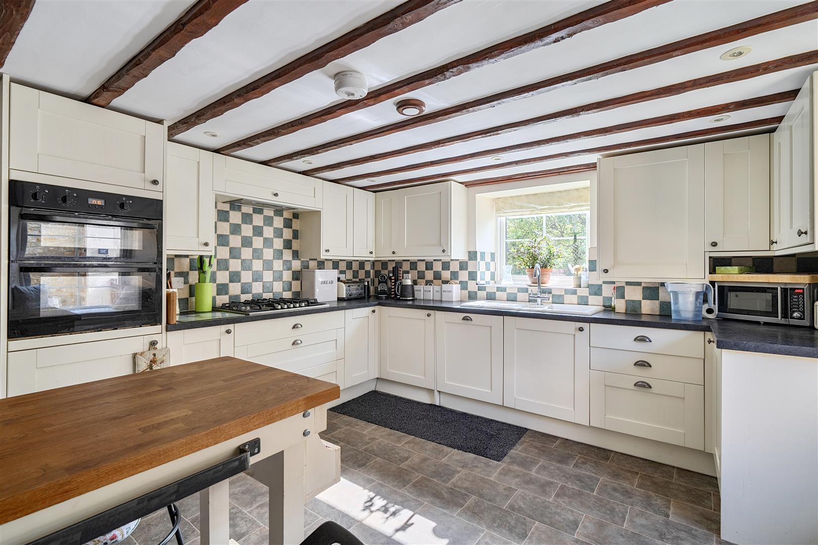Property Image 942450bd-a21e-46ce-83db-fd80f5e16b43