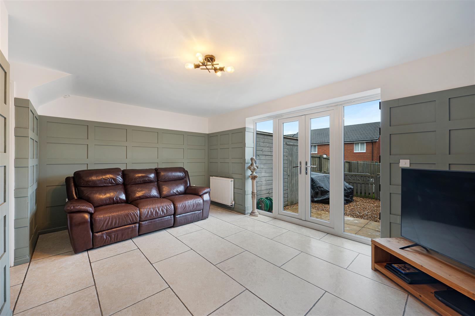 Property Image 943bdc06-9e53-4c3d-8faa-bec66138bc5d