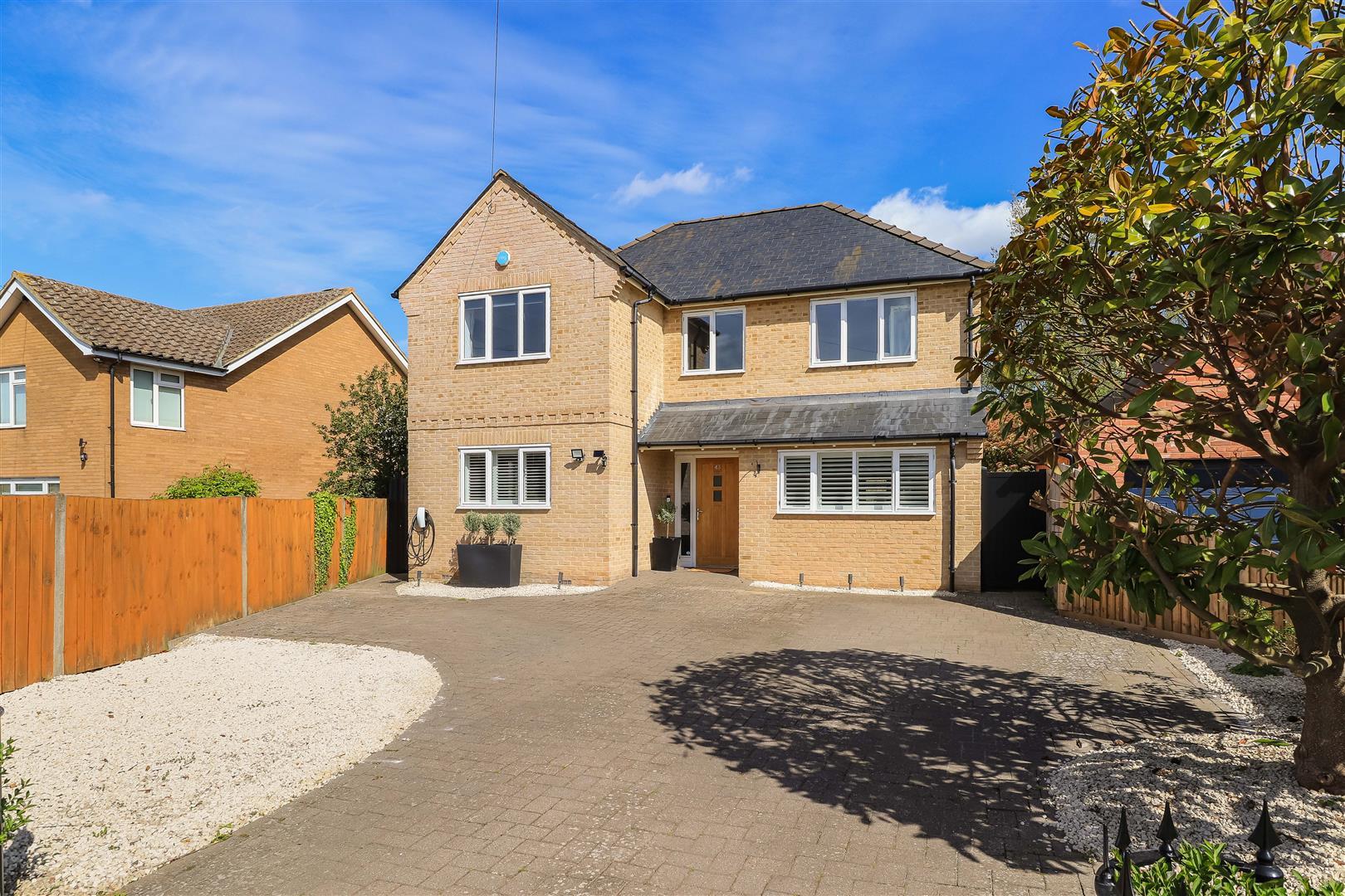 Property Image 943e15f8-9f40-473b-8e72-a4918d3cf66d