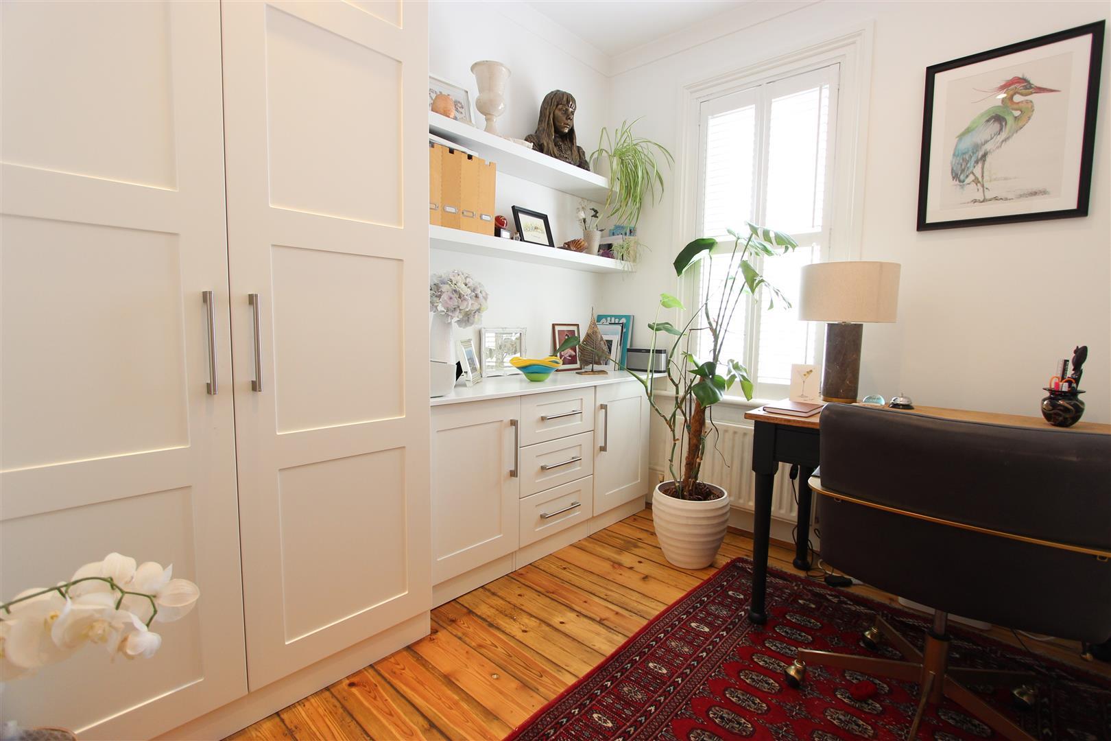 Property Image 94426a50-42ad-4a52-8d18-da624480c00b