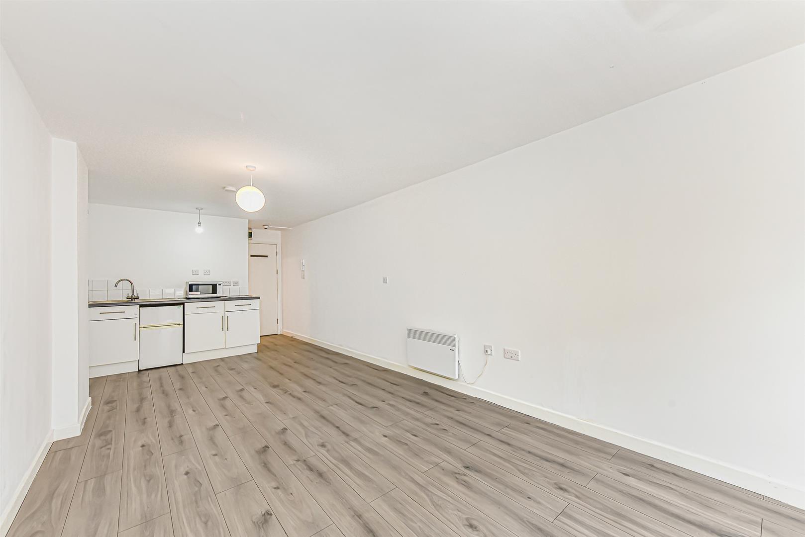 Property Image 9442a282-8d34-4c1d-affc-36519cd96fd3