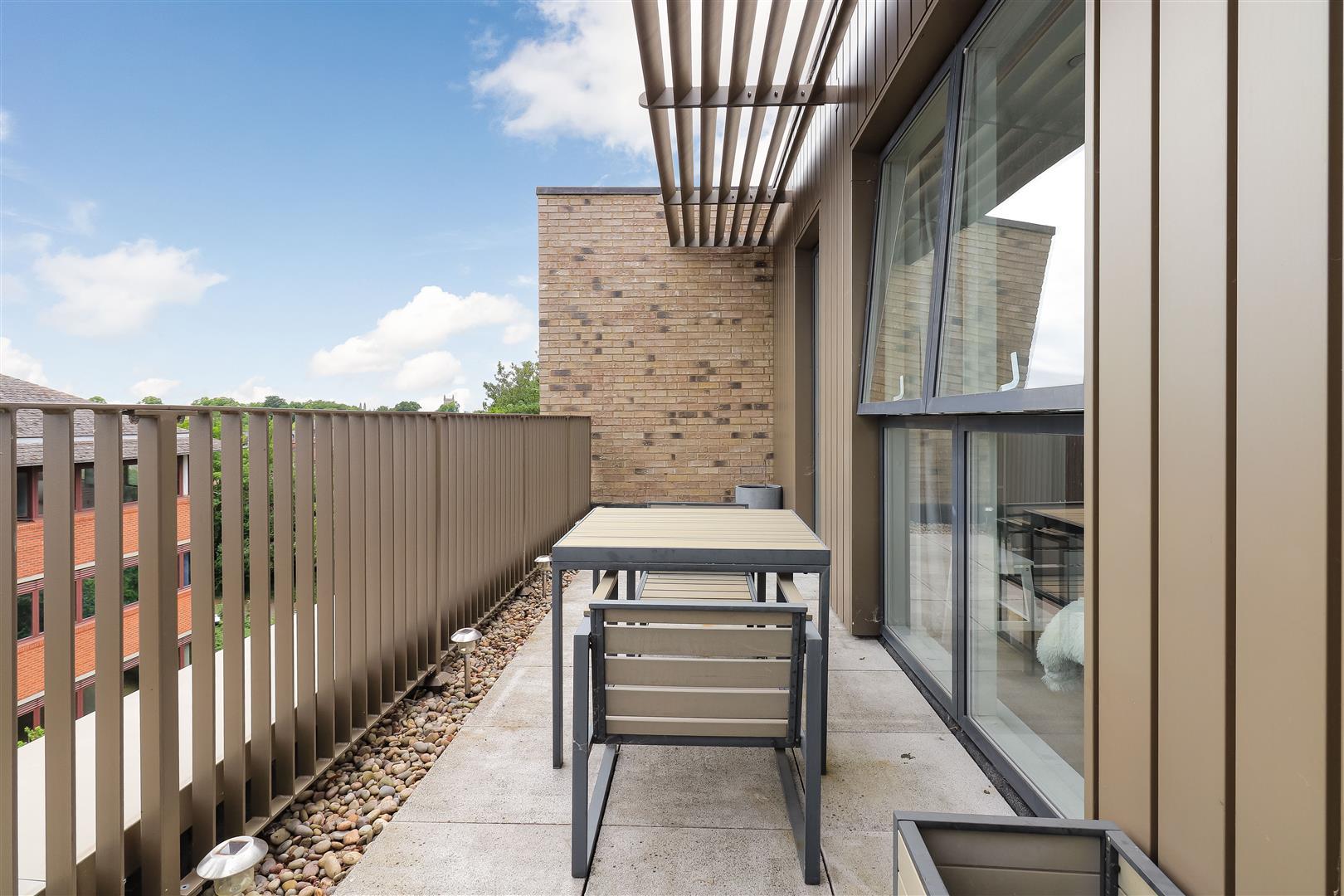 Property Image 9453f10d-8b61-4bd1-95ec-65076e515e9b