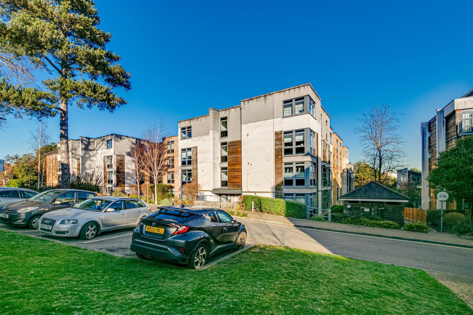 Property Image 9464cec3-6eb0-4a1c-8e94-d7d389457b6a