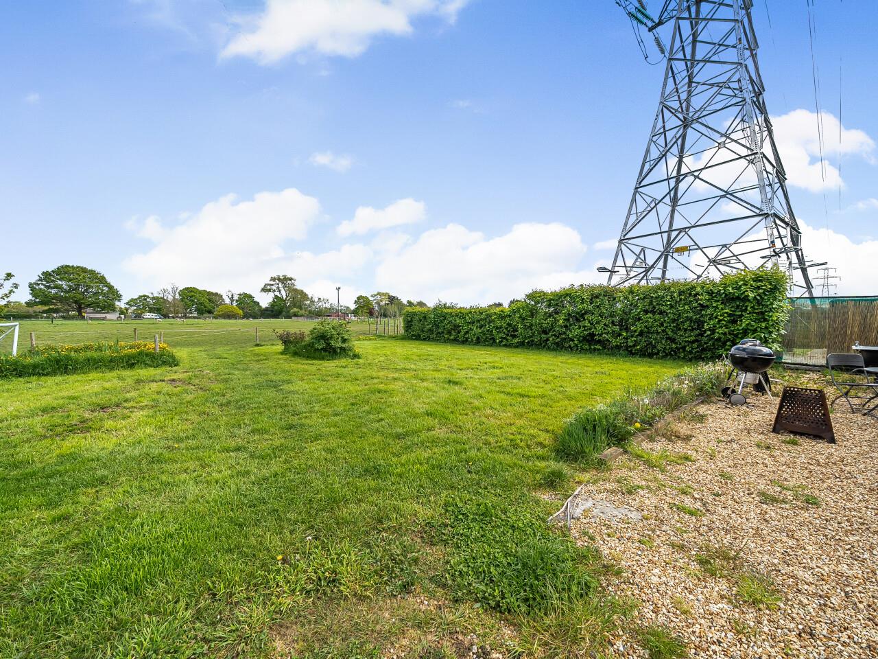Property Image 94762ebb-f051-4557-913a-9df30ee86e4f