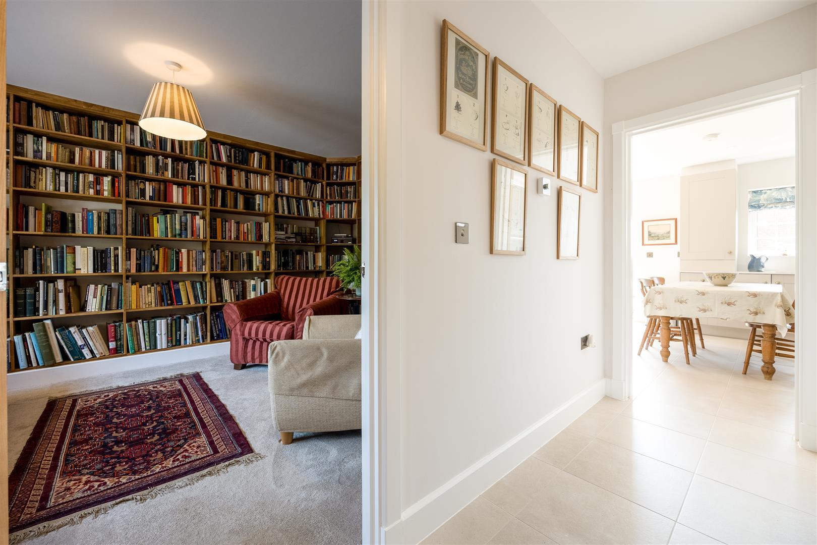 Property Image 94928bf3-a7da-42f9-ae49-8a972b89c482