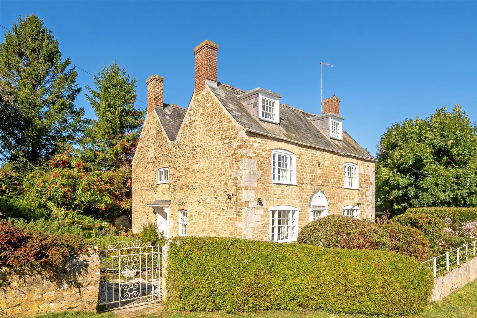 Property Image 94962e6b-e348-4e70-8e4c-b275eadf6ea3