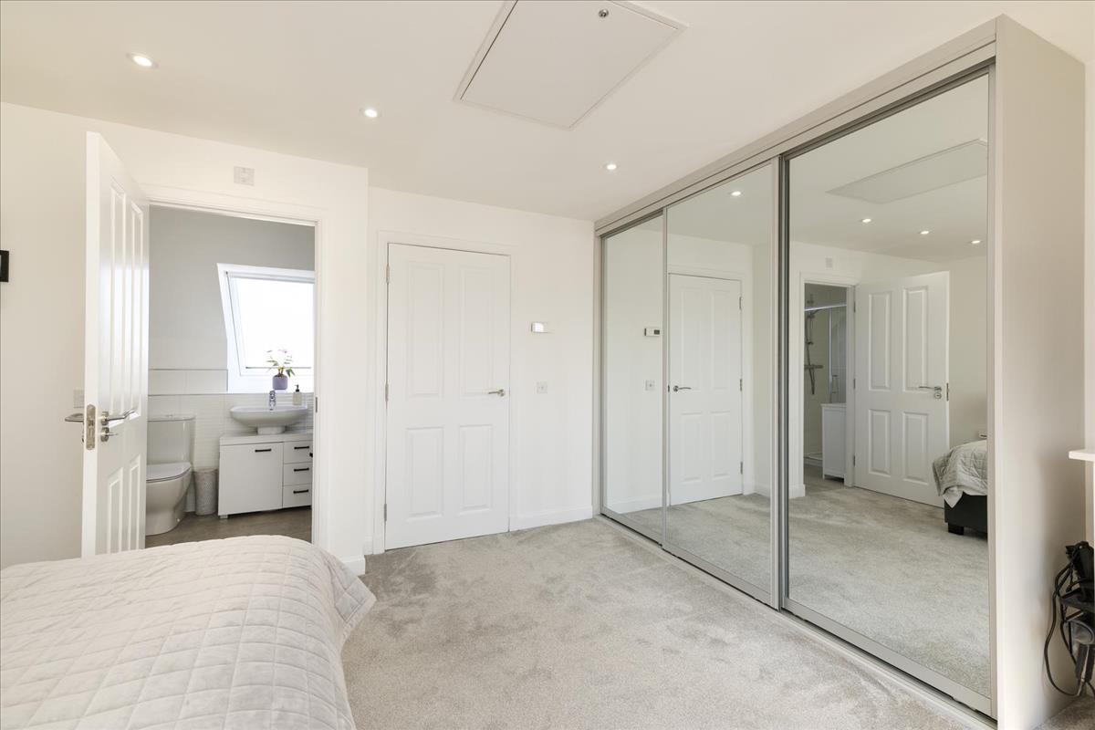 Property Image 949cfb20-3324-4a61-b1ae-5050da7f1d20