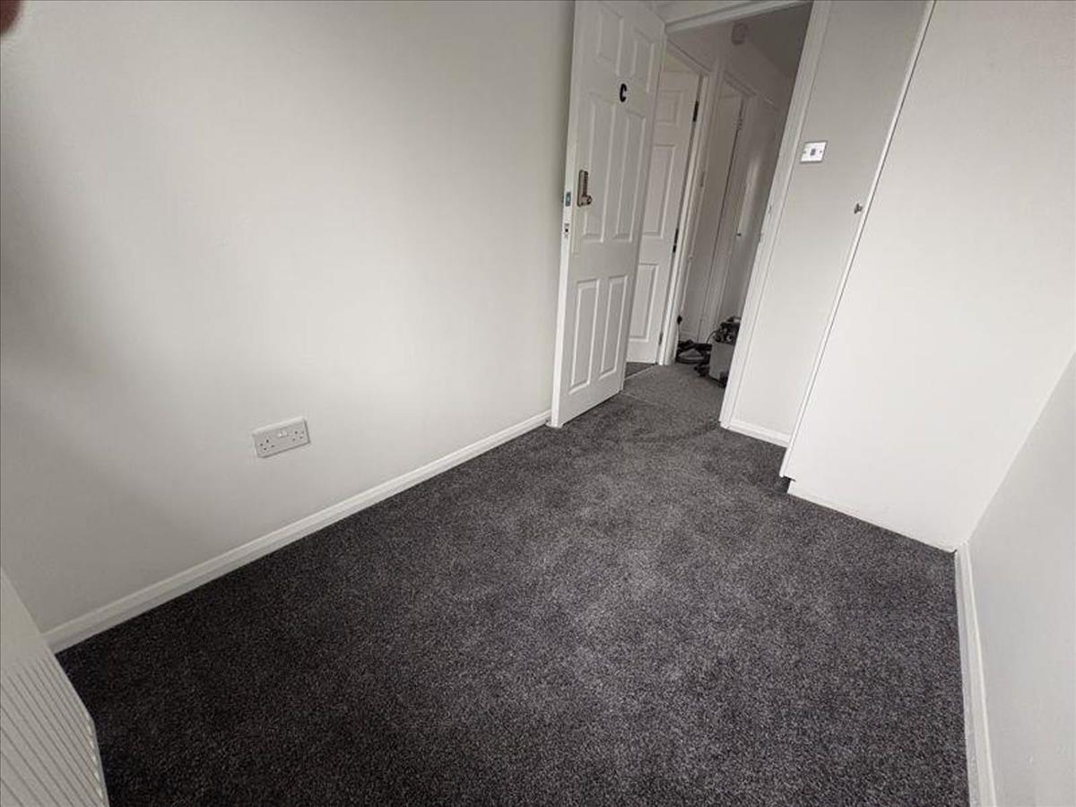 Property Image 94ab1666-6704-4ff1-890c-ae063e6b4be0