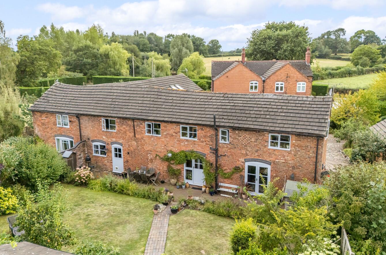 Property Image 94ab8fe4-7df1-4540-85f9-7679e9843b4b