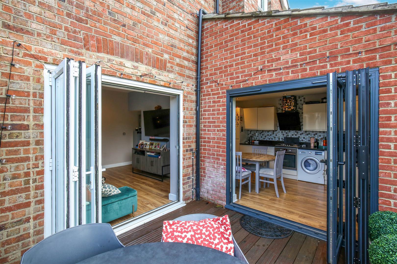 Property Image 94ac4034-9ebf-485f-b576-d2423f8c6534