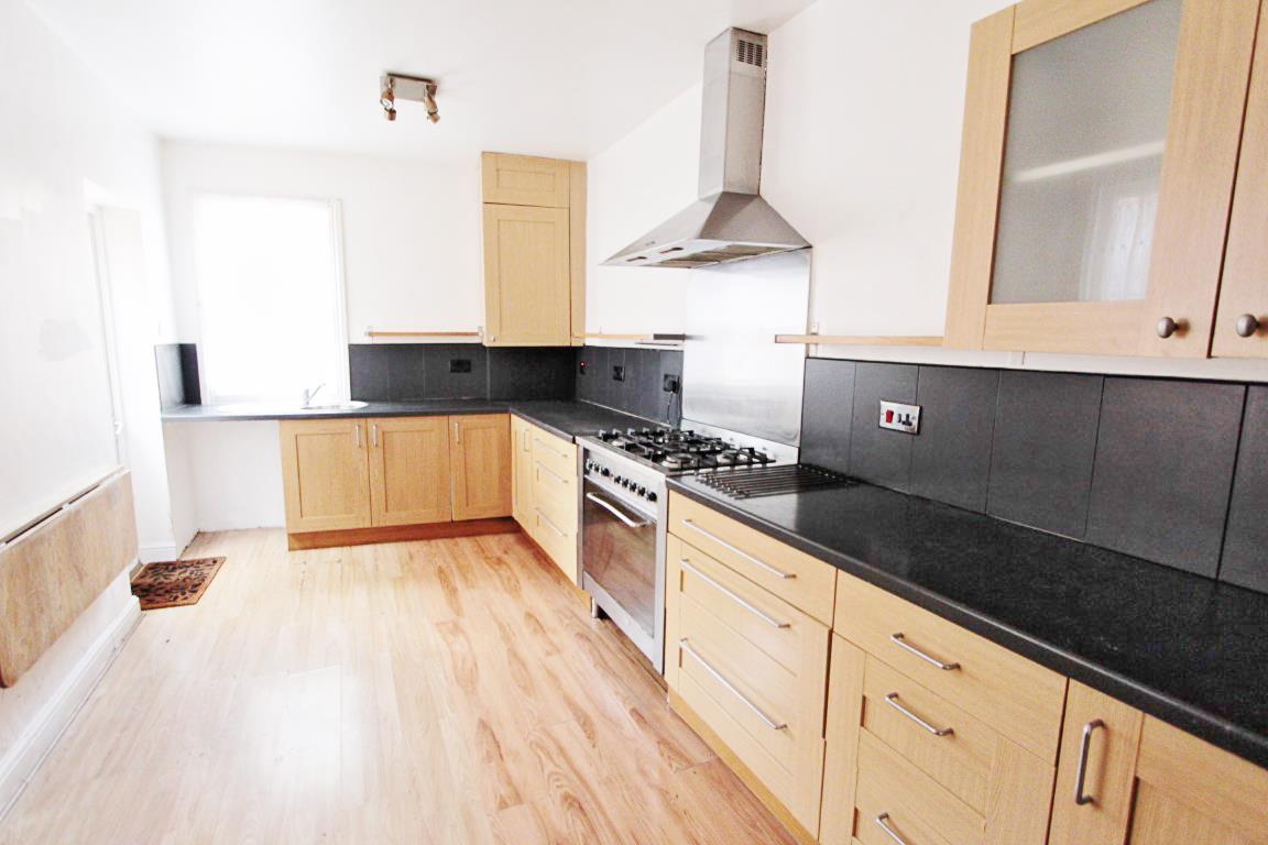 Property Image 94b6bac8-b720-4fcc-b3cf-31d619f855b5