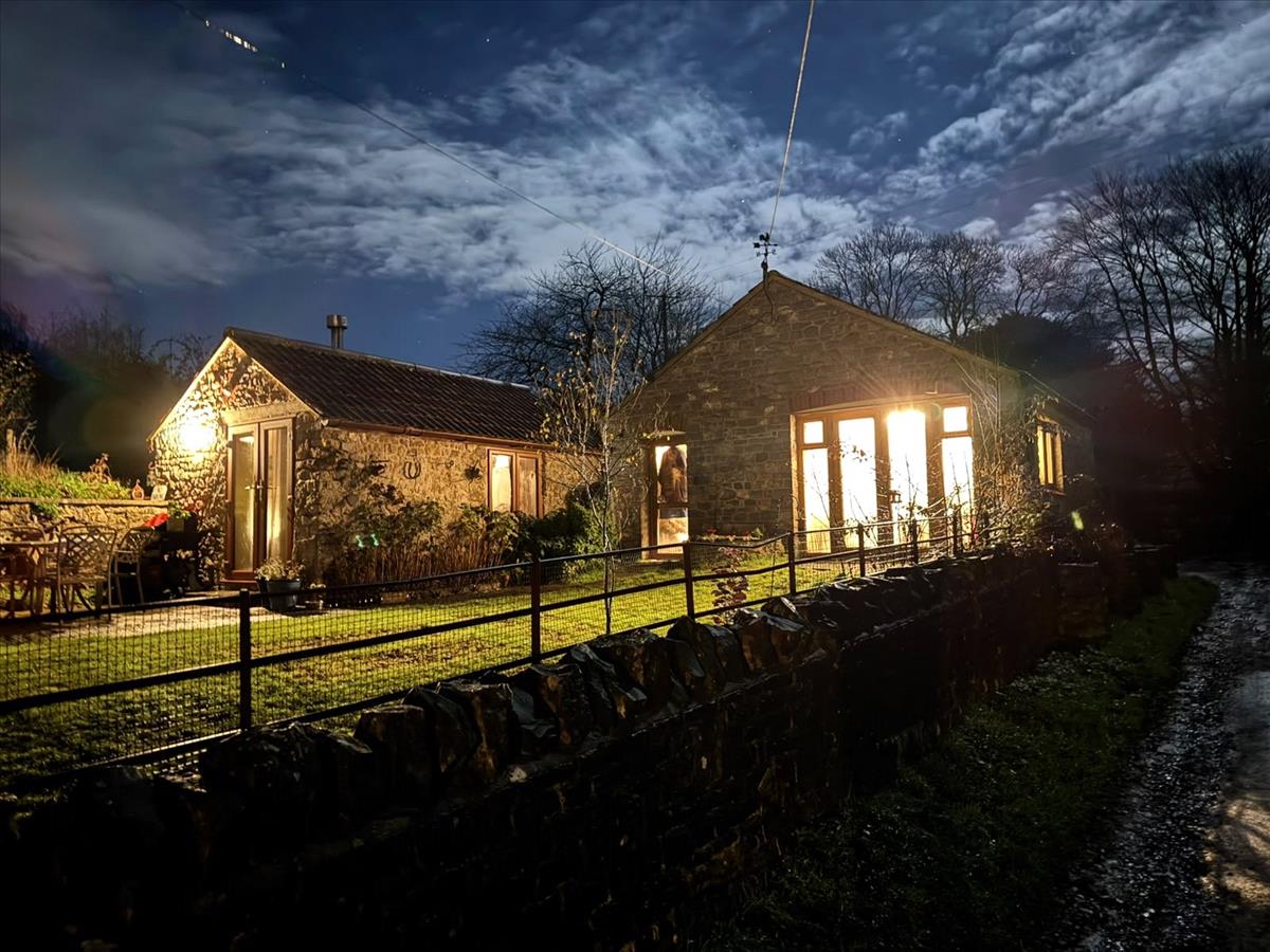 Property Image 94d1118c-22f8-4d9d-ab92-ab74f84c04cb