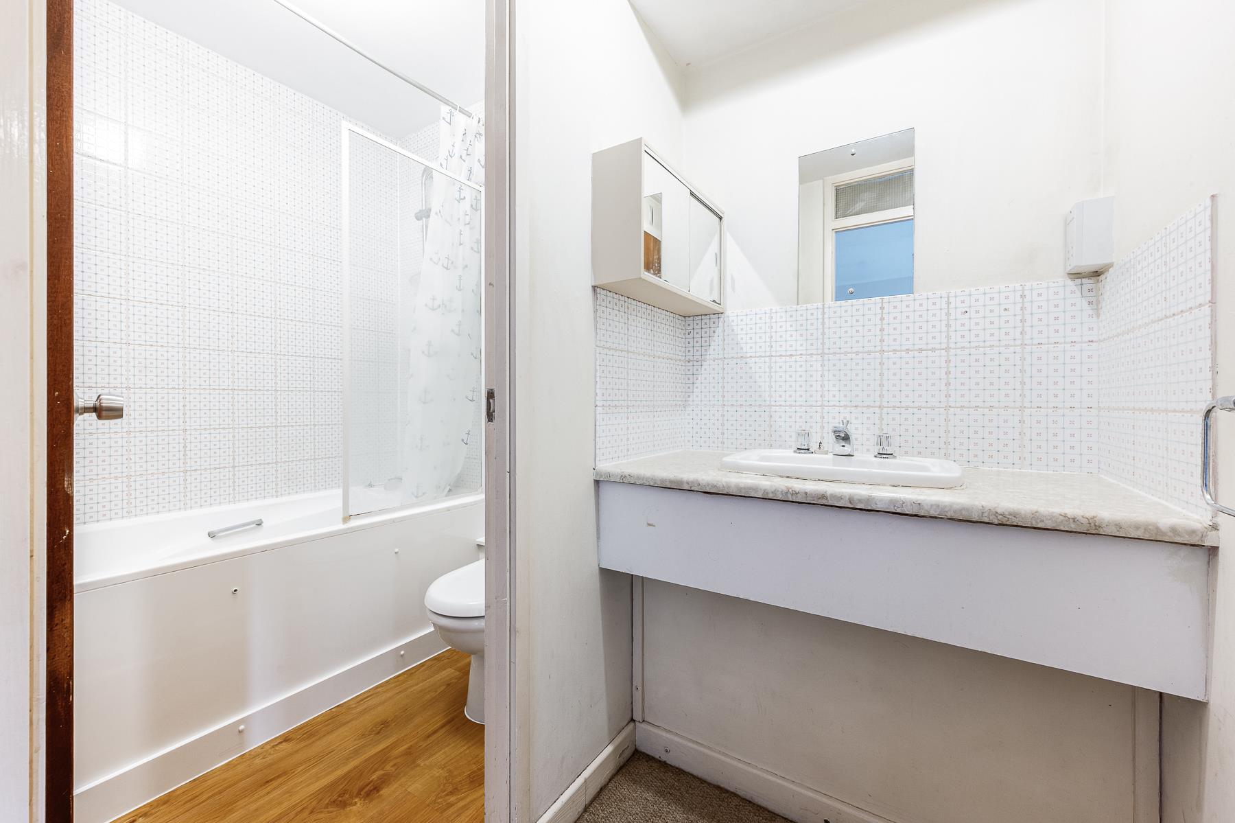 Property Image 94d43d03-c50b-46a2-84d9-580e0fd1bab8