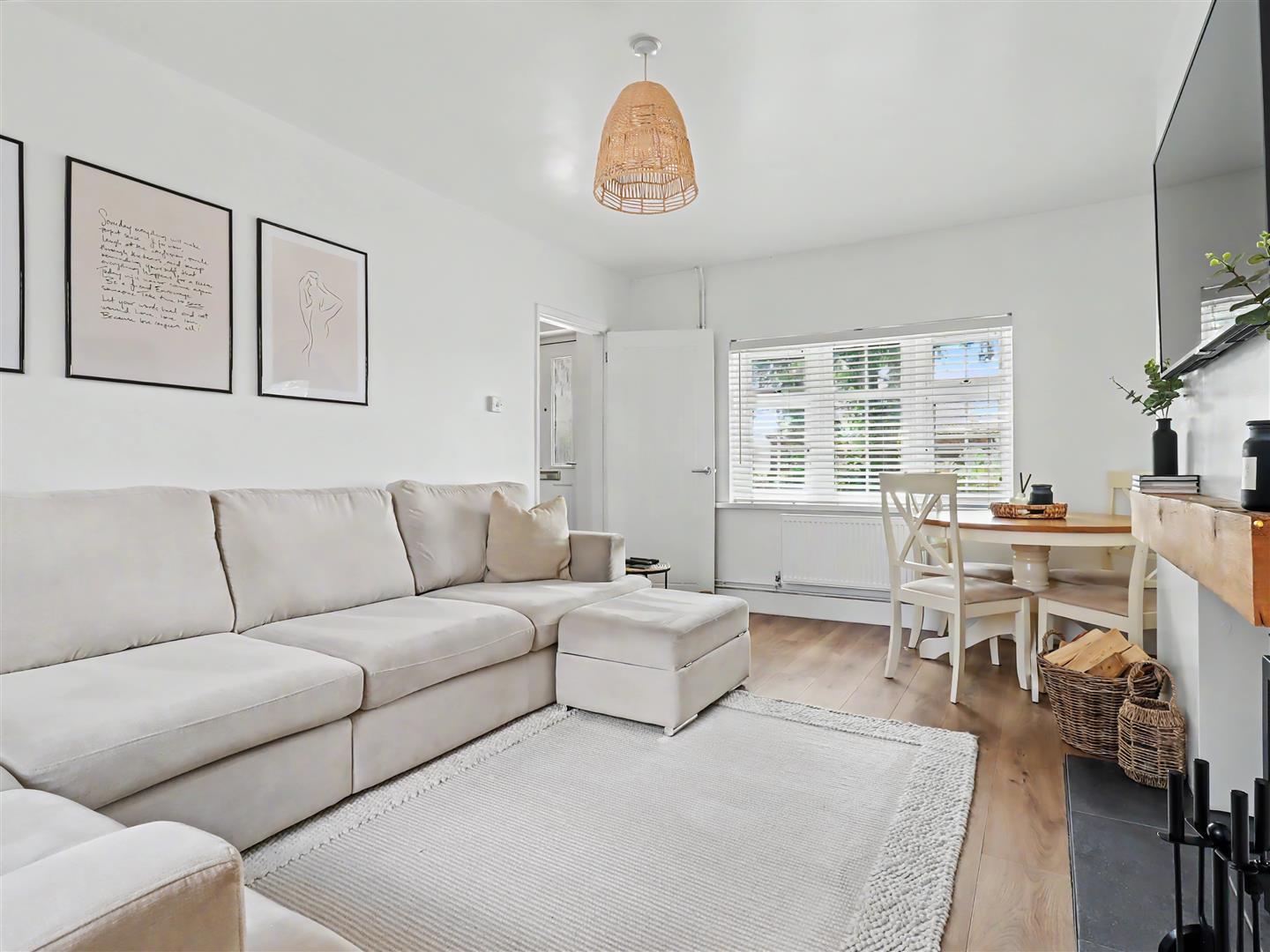 Property Image 94d6a76f-c29f-47aa-ab14-d46b0e9ce60f