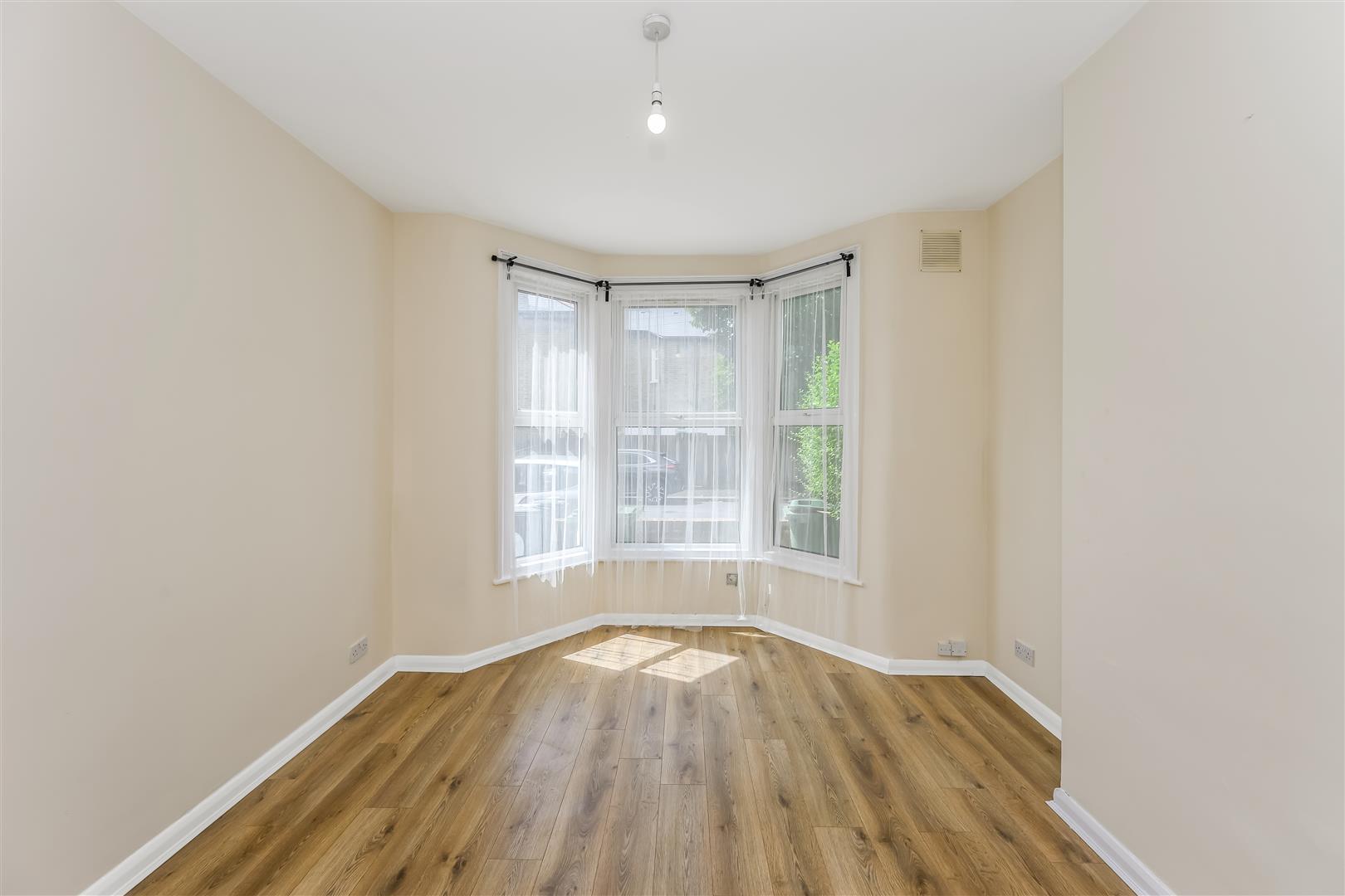 Property Image 94d76b72-32ed-47db-b558-0df076abf26d