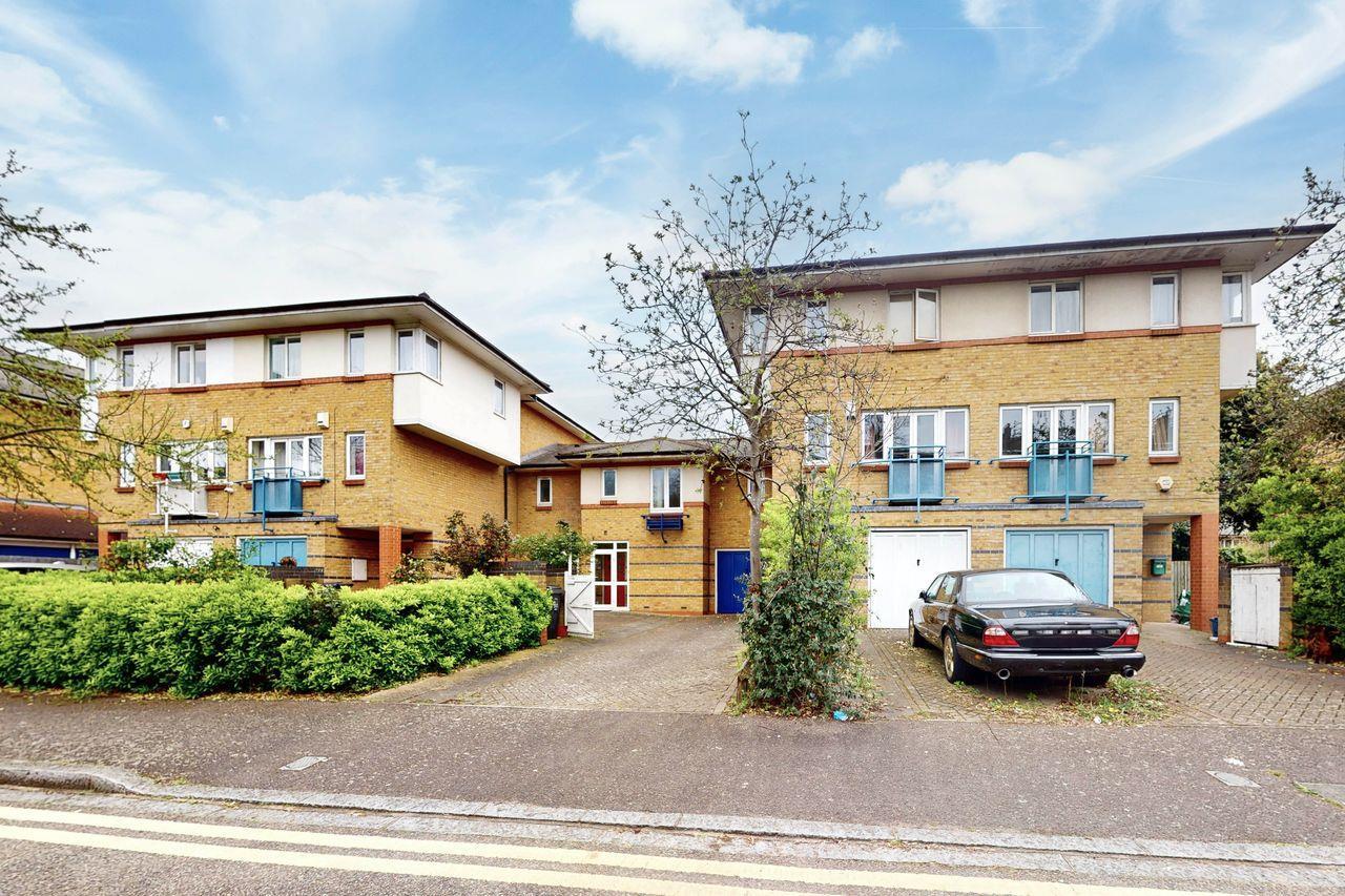 Property Image 94ed83a6-31c2-4ebe-8fef-642bc1105179