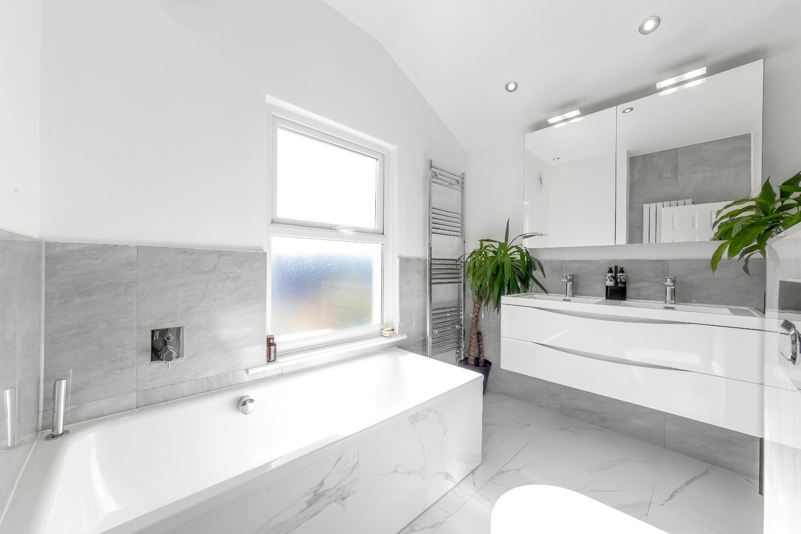 Property Image 94f46d24-727b-4828-8aa7-9446dba11c45