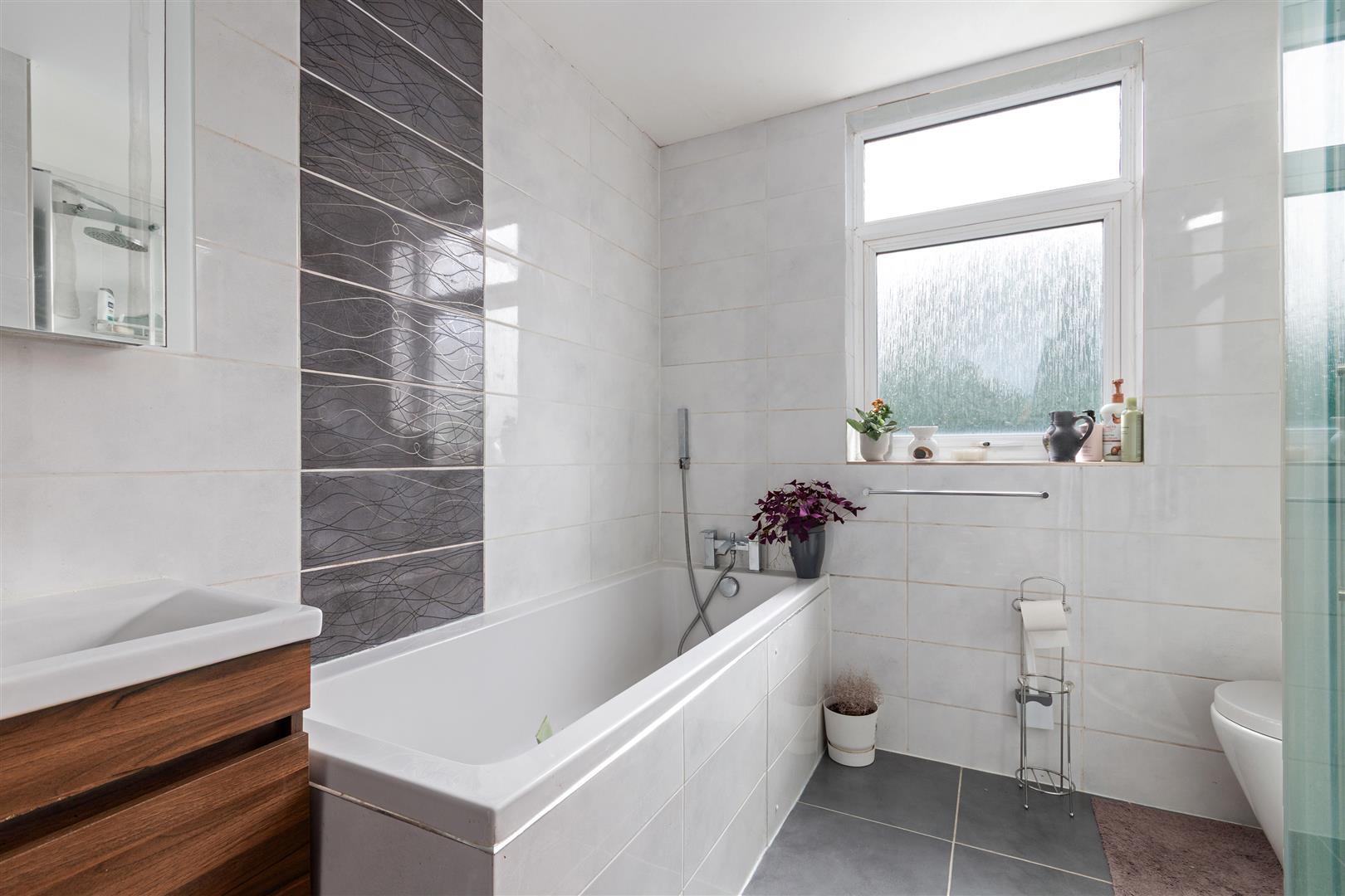 Property Image 94f79768-27cc-4ce0-887b-03fae70d29f0