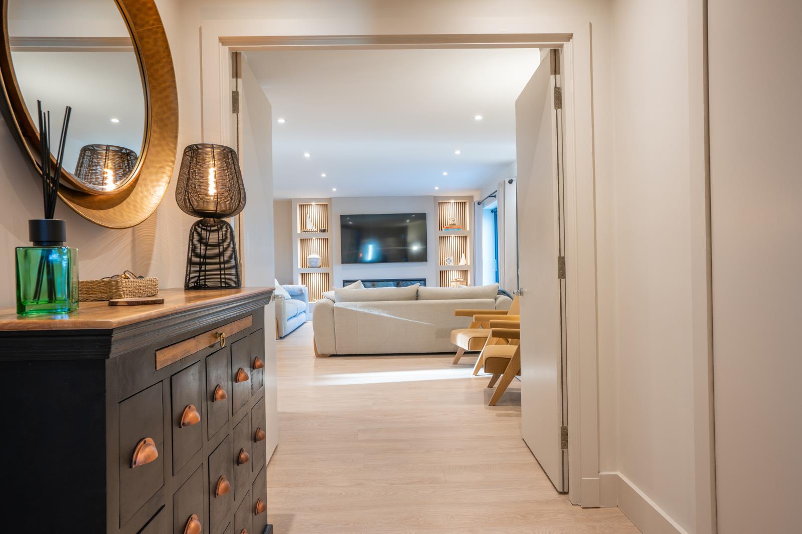 Property Image 94ff5e3a-3c7b-43f0-b44b-23cb8c060c78