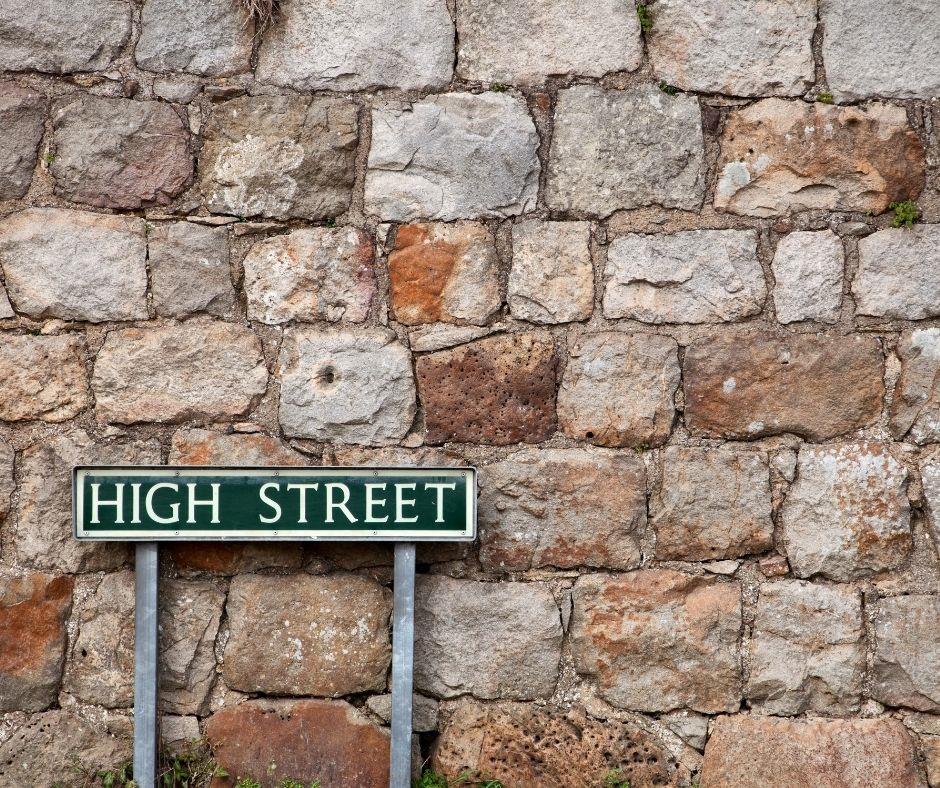 5 percent mortgages hit the high street