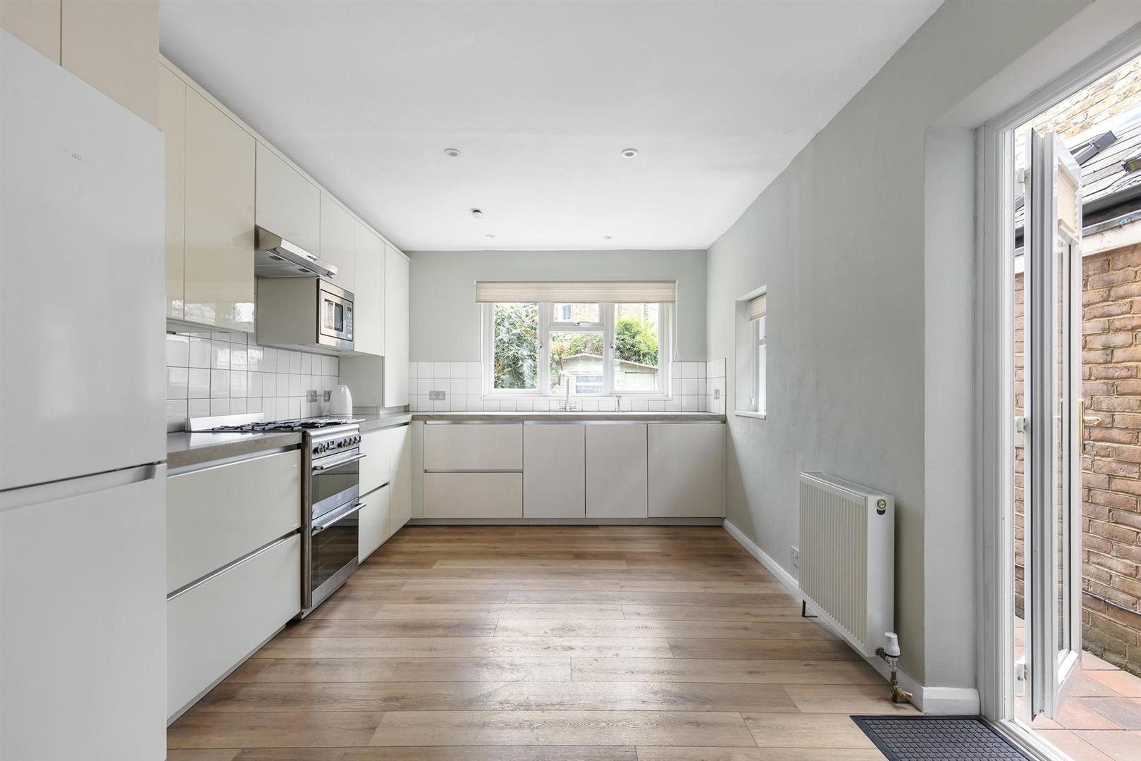 Property Image 9536b622-894c-4846-b577-5591cd1147f3