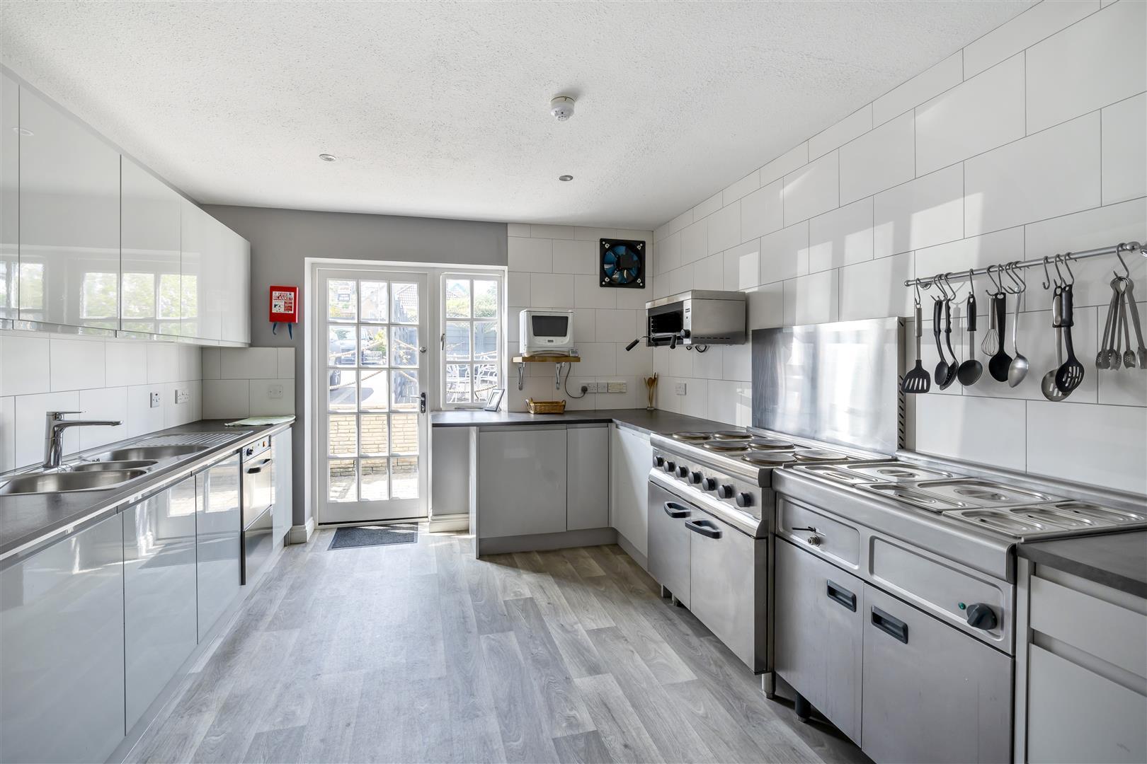 Property Image 953f1907-d2da-4171-87c6-cd89c8a61a82