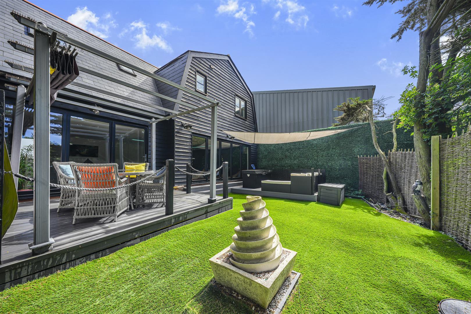 Property Image 954834af-3774-4831-94b1-513661aaf673