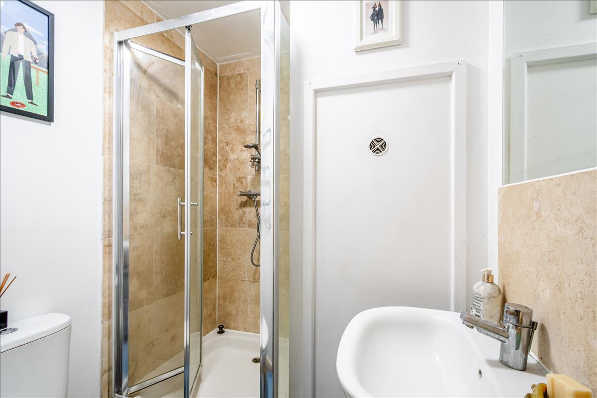 Property Image 954c5bc0-f762-406b-bac8-970324a46857