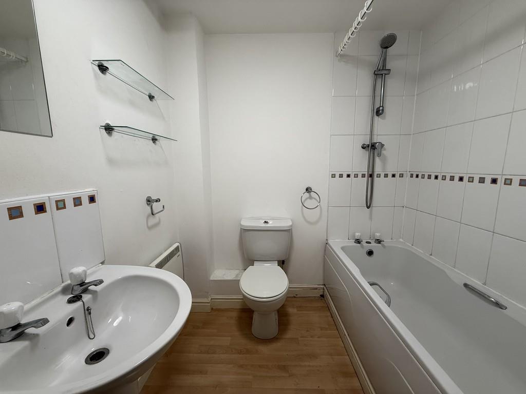 Property Image 956af229-8904-49dc-b1a8-034d3c678cb9