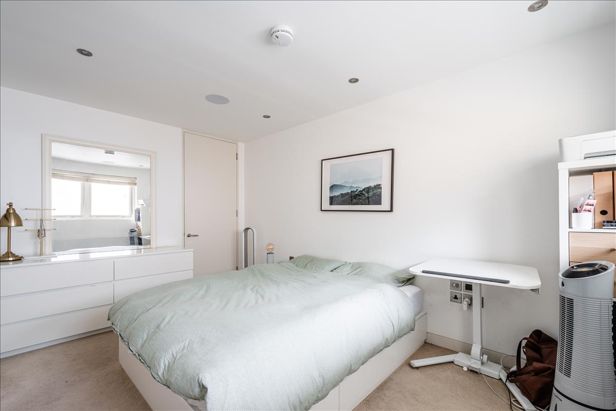 Property Image 9575d282-2e77-4df6-8e3b-0c8d7a7dedb4
