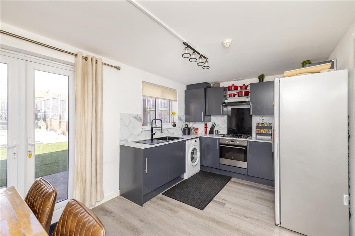 Property Image 95979f5c-a7f3-4c93-8e07-230dc1fd539b
