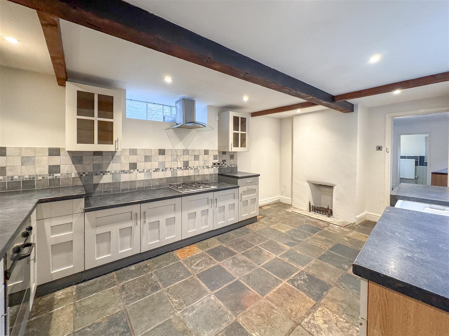 Property Image 959a6be6-6935-422a-b9b3-e836643ae215