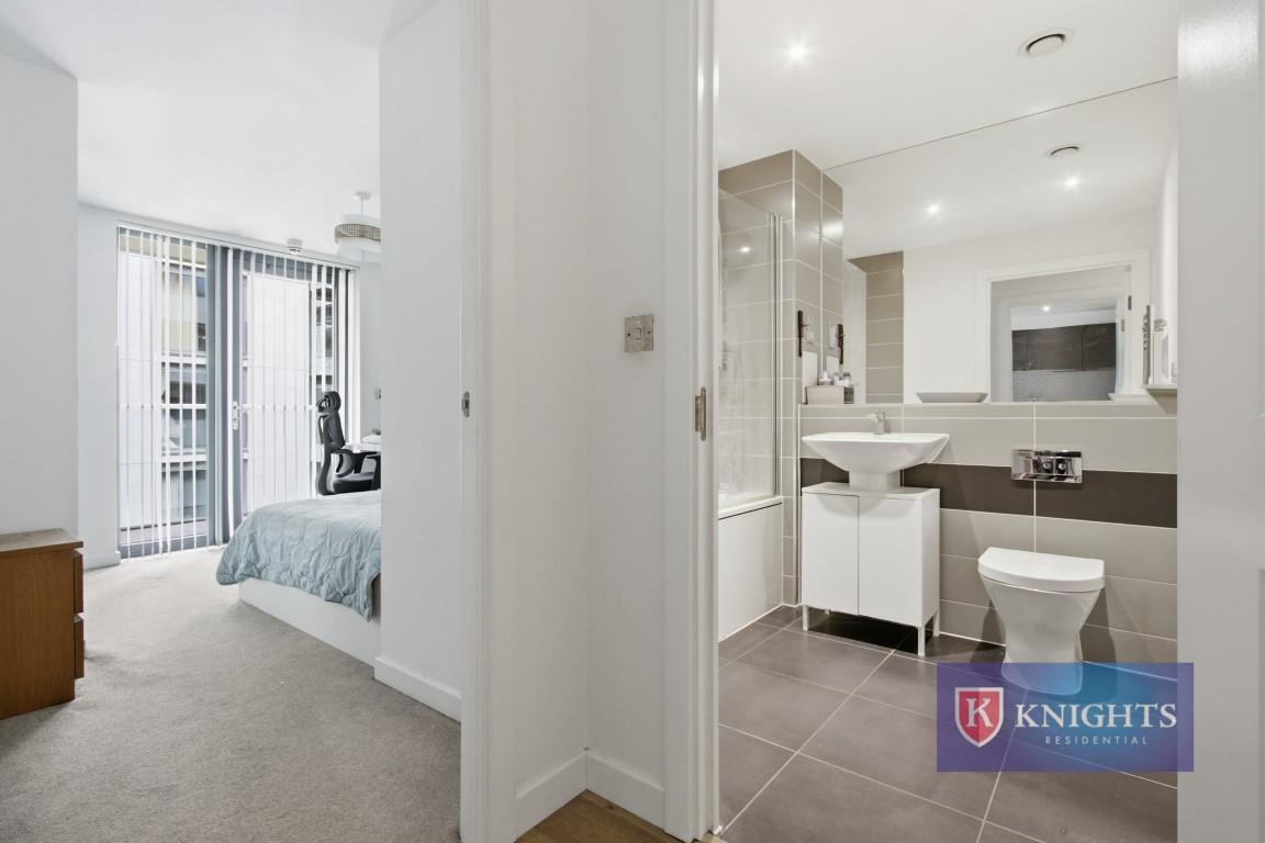 Property Image 959b7f81-70a5-4d0f-8b8f-f0387cf91880