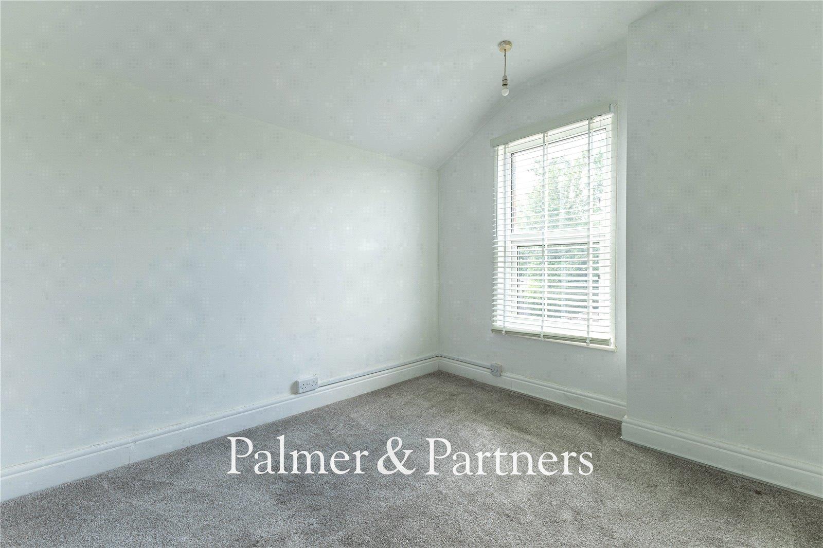 Property Image 95a322bb-dd29-44b5-aa81-cf1c15547840